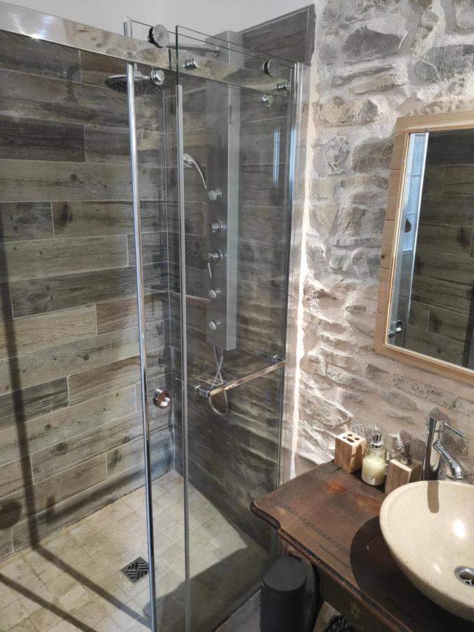 La Vigneronne Des Costieres Bed & Breakfast Вовер Екстериор снимка