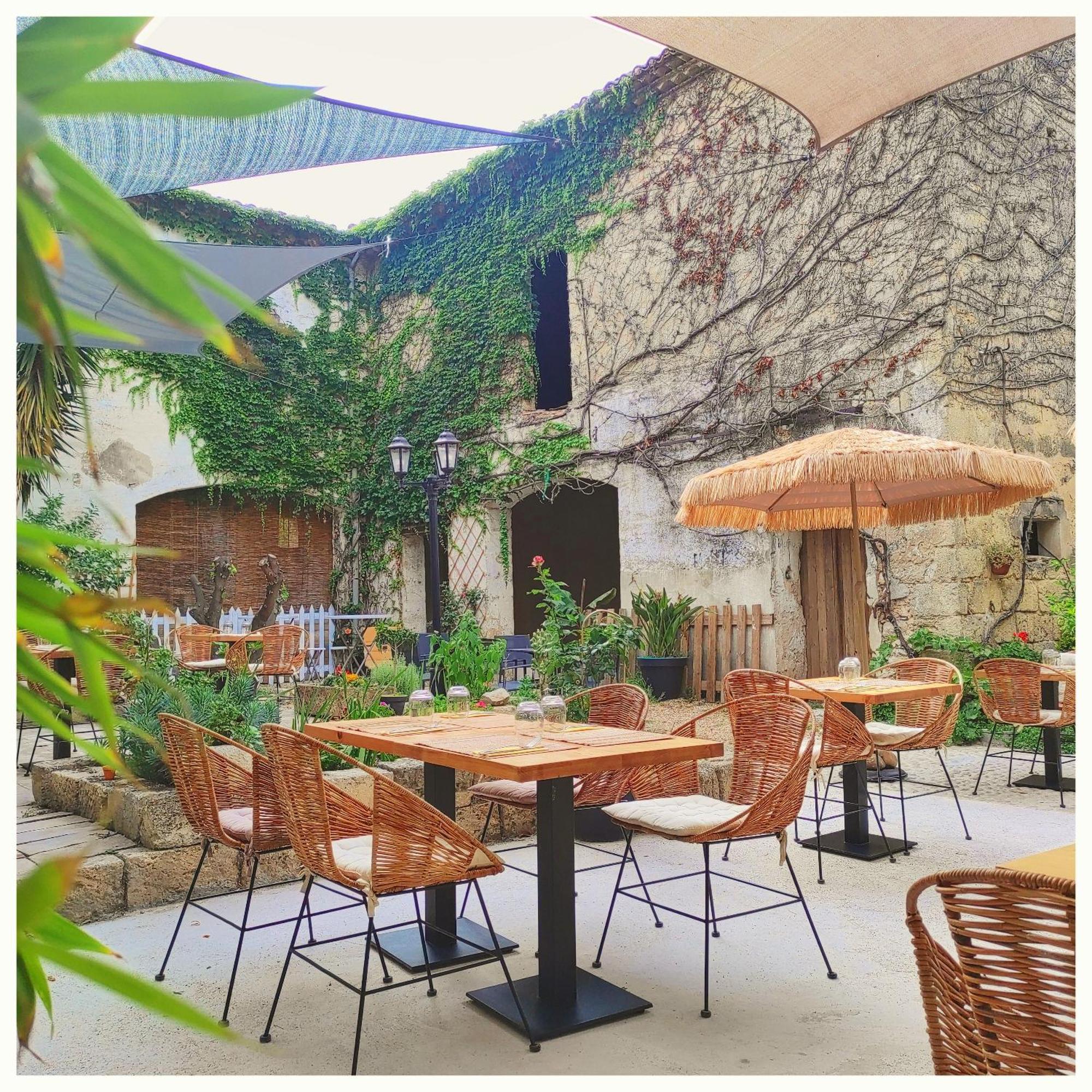 La Vigneronne Des Costieres Bed & Breakfast Вовер Екстериор снимка